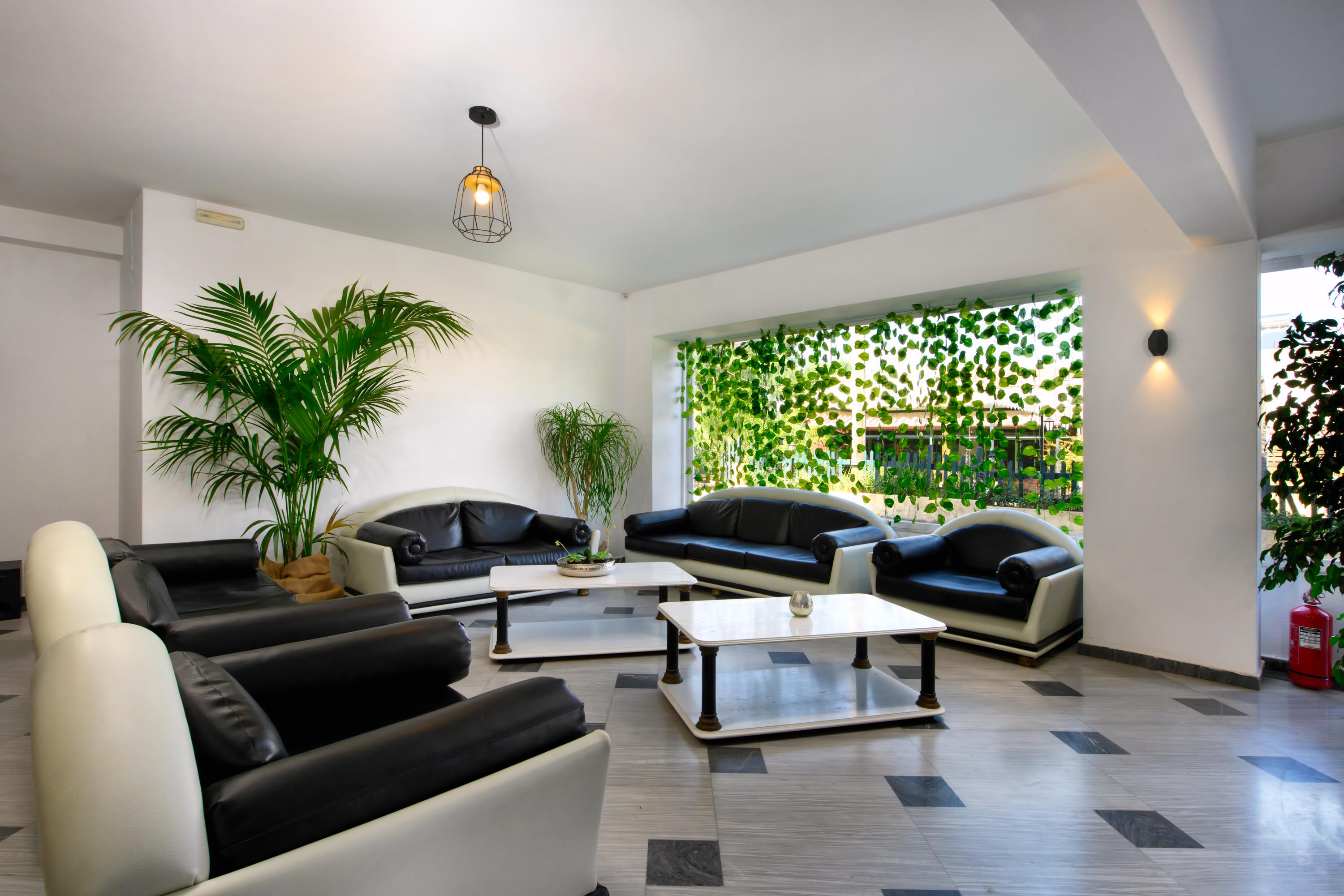 Aquarius Aparthotel