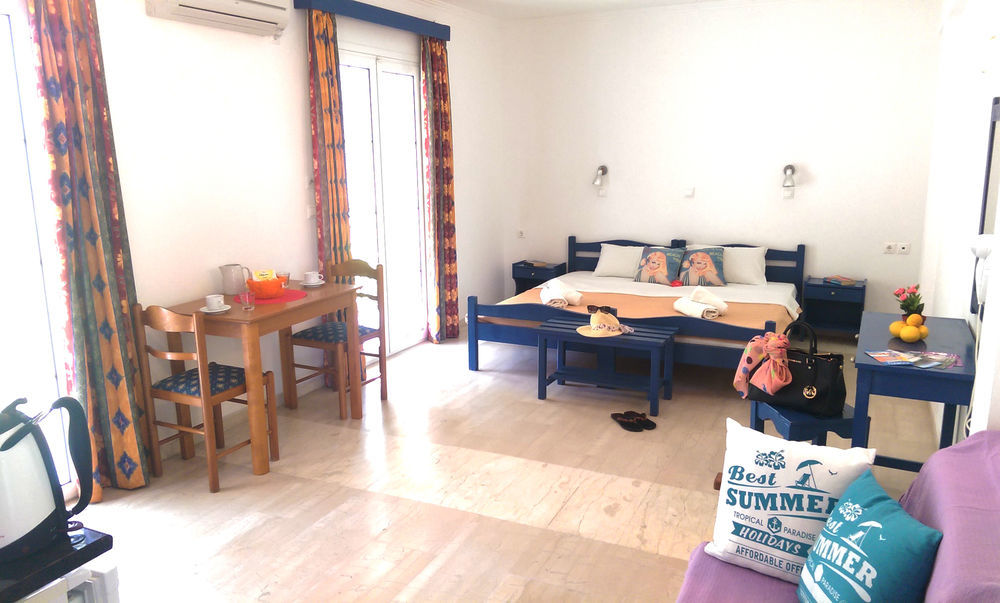 Aparthotel Aquarius 3*