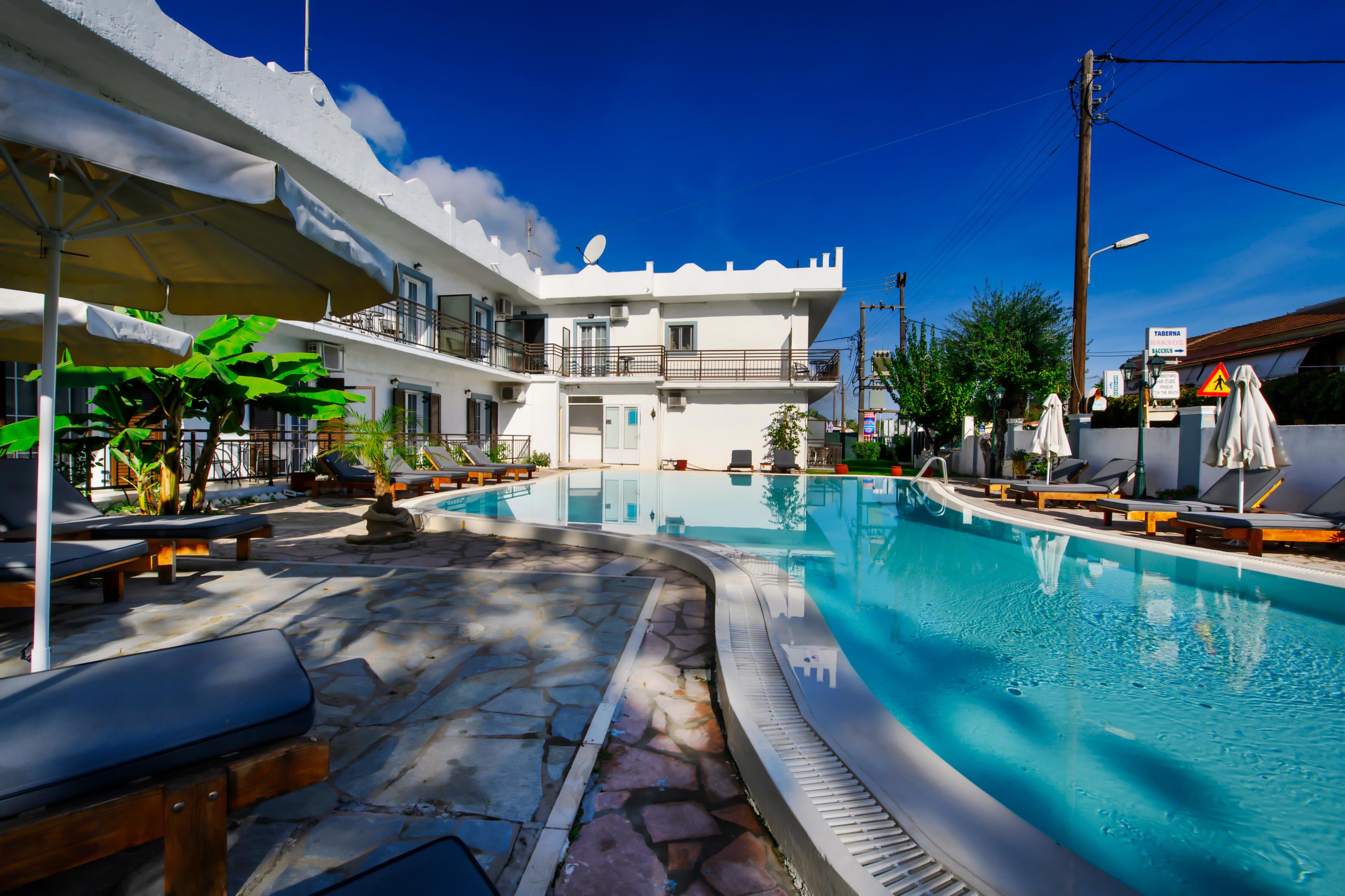 Aquarius Aparthotel 3*